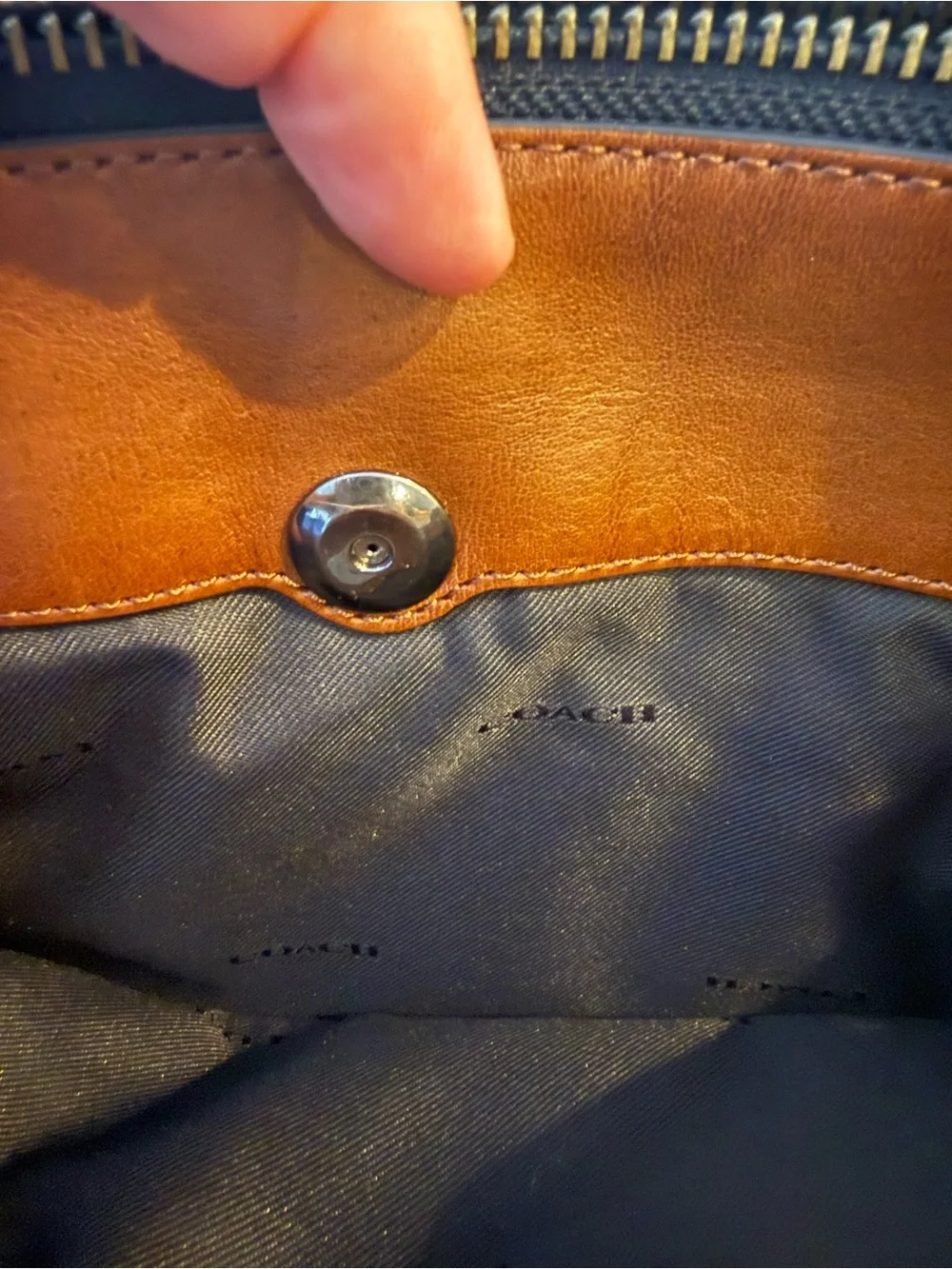 Coach Men's Tan Leather Zip Clutch with Tag